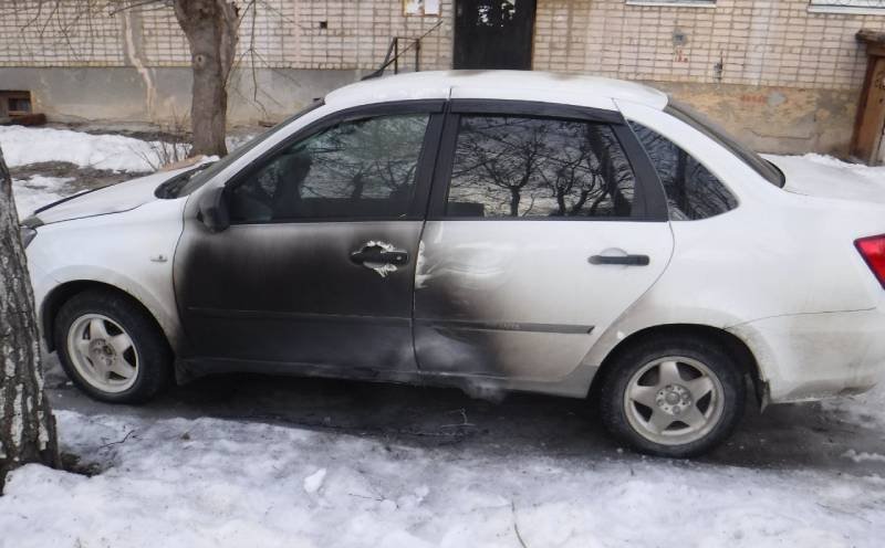 В Карталах полицейские раскрыли поджог автомобиля